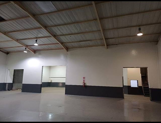 INDUSTRIAL PROPERTY TO RENT IN LYTTELTON MANOR